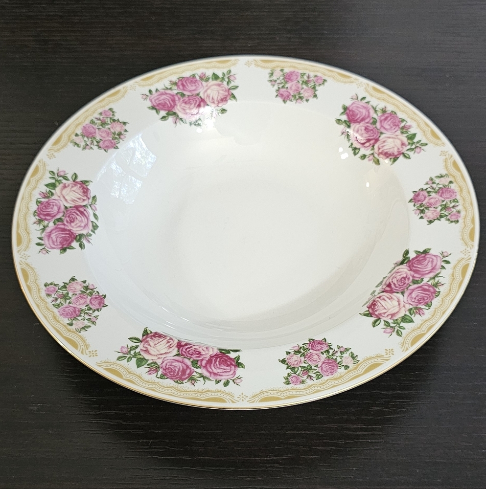 Large Salad Bowl Farberware "Sydney Roses" fine china, pattern number 4092